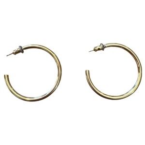 Classic Gold Tone Medium Round Hoop Earrings 1 Inch Polished Minimalist Post